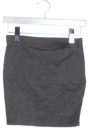 Fustă F&F, Mărime XS, Culoare Gri, Preț 32,99 Lei