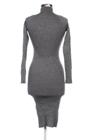 Kleid Amisu, Größe S, Farbe Grau, Preis 10,99 €