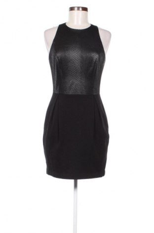 Sukienka Armani Exchange, Rozmiar M, Kolor Czarny, Cena 298,85 zł