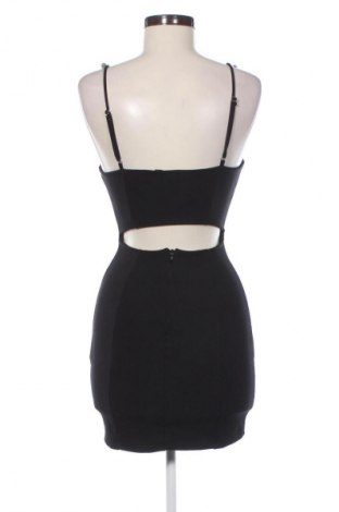 Φόρεμα Bershka, Μέγεθος M, Χρώμα Μαύρο, Τιμή 14,83 €