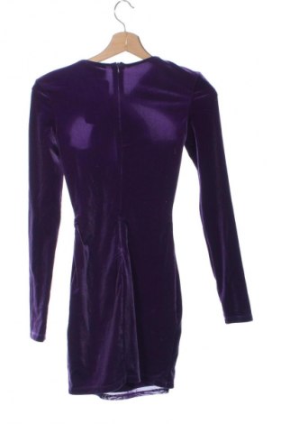 Kleid Bershka, Größe XS, Farbe Lila, Preis 31,99 €