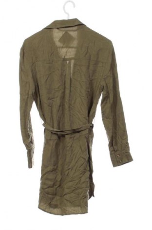 Kleid Bershka, Größe XS, Farbe Grün, Preis 33,99 €
