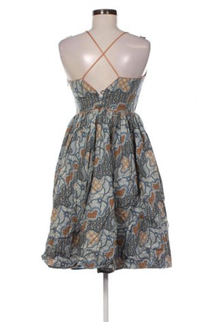 Sukienka Bluebella, Rozmiar M, Kolor Kolorowy, Cena 110,99 zł