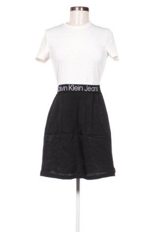 Šaty  Calvin Klein Jeans, Veľkosť S, Farba Viacfarebná, Cena  34,78 €