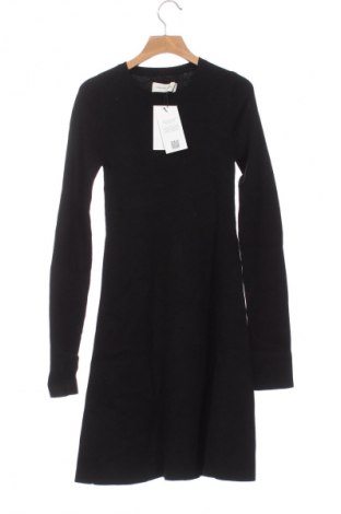 Šaty  Calvin Klein Jeans, Velikost XS, Barva Černá, Cena  2 549,00 Kč