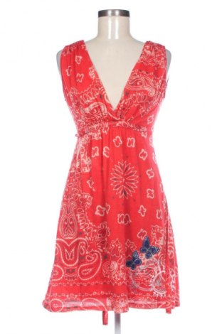 Рокля Desigual, Размер M, Цвят Многоцветен, Цена 65,99 лв.