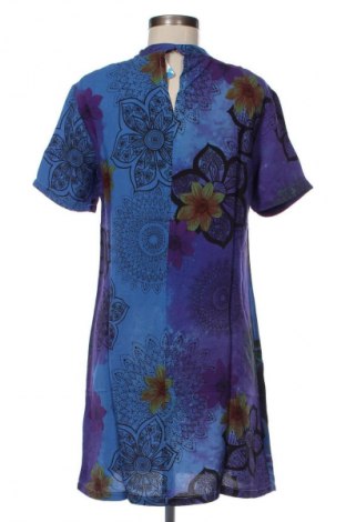 Рокля Desigual, Размер M, Цвят Многоцветен, Цена 186,96 лв.