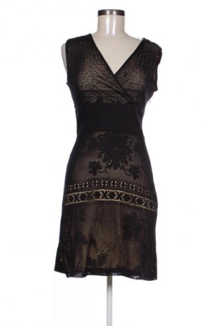 Φόρεμα Desigual, Μέγεθος M, Χρώμα Μαύρο, Τιμή 95,63 €