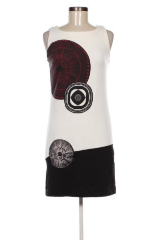 Kleid Desigual, Größe M, Farbe Mehrfarbig, Preis 41,98 €