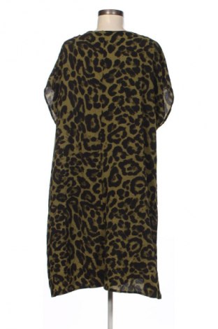 Sukienka Emery rose, Rozmiar 3XL, Kolor Kolorowy, Cena 107,99 zł