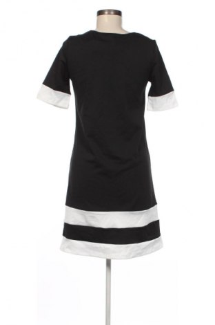 Kleid Emery rose, Größe S, Farbe Mehrfarbig, Preis 24,99 €