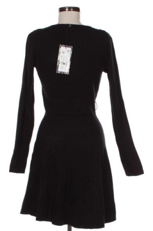 Kleid Guess, Größe XL, Farbe Schwarz, Preis 152,99 €