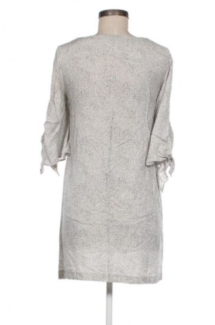 Kleid H&M, Größe M, Farbe Mehrfarbig, Preis 14,83 €