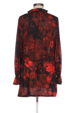 Рокля H&M, Размер M, Цвят Многоцветен, Цена 15,99 лв.