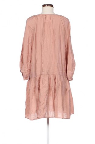 Рокля H&M, Размер S, Цвят Розов, Цена 30,40 лв.