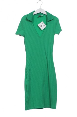 Рокля H&M Divided, Размер XS, Цвят Зелен, Цена 29,00 лв.