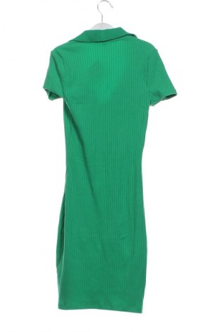 Рокля H&M Divided, Размер XS, Цвят Зелен, Цена 29,00 лв.