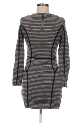 Šaty  H&M Divided, Velikost M, Barva Vícebarevné, Cena  367,00 Kč