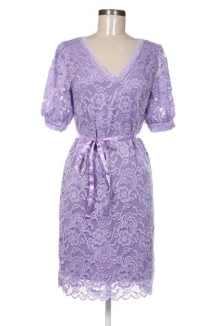 Kleid Mamalicious, Größe M, Farbe Lila, Preis 42,99 €