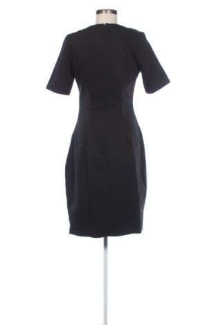 Kleid Mohito, Größe M, Farbe Schwarz, Preis 14,77 €