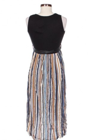 Rochie NEW COLLECTION, Mărime M, Culoare Multicolor, Preț 284,21 Lei