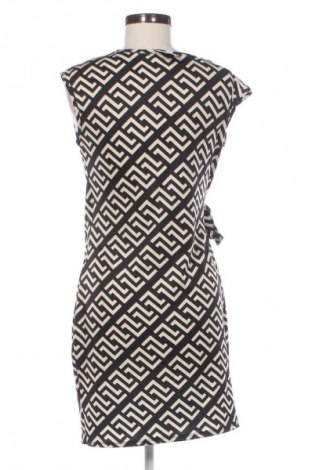 Рокля NEW COLLECTION, Размер M, Цвят Многоцветен, Цена 80,99 лв.