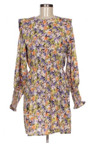 Kleid Pieces, Größe M, Farbe Mehrfarbig, Preis 42,99 €