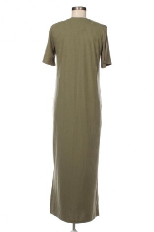 Kleid Pieces, Größe L, Farbe Grün, Preis 53,99 €