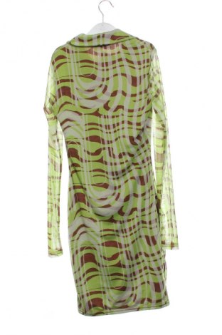 Šaty  Pretty Little Thing, Velikost XS, Barva Vícebarevné, Cena  975,00 Kč