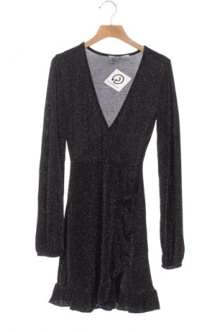 Šaty  Pull&Bear, Velikost XS, Barva Vícebarevné, Cena  367,00 Kč