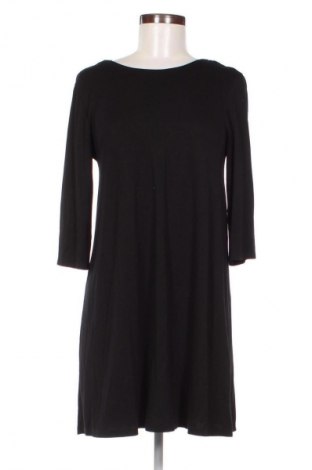 Sukienka Pull&Bear, Rozmiar M, Kolor Czarny, Cena 32,99 zł