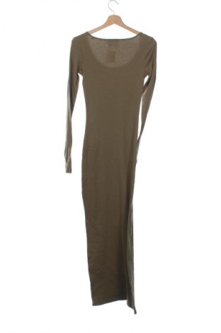Kleid Review, Größe XS, Farbe Grün, Preis 74,99 €