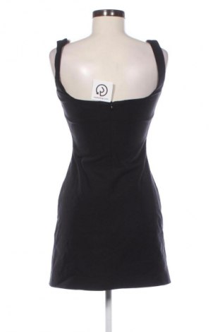Kleid Review, Größe S, Farbe Schwarz, Preis 33,99 €