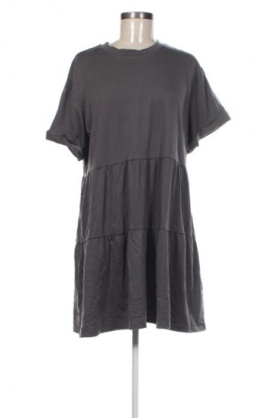 Φόρεμα SHEIN, Μέγεθος M, Χρώμα Γκρί, Τιμή 13,99 €