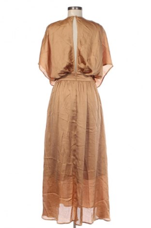 Kleid Showpo, Größe M, Farbe Beige, Preis 30,99 €