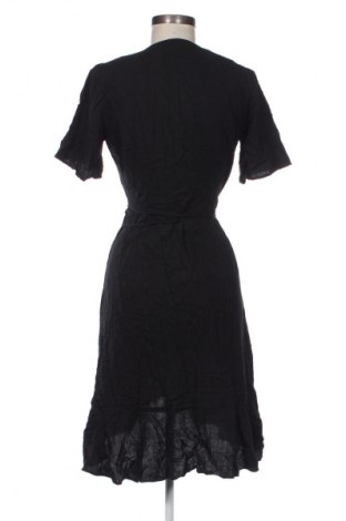 Sukienka Soaked In Luxury, Rozmiar S, Kolor Czarny, Cena 87,99 zł