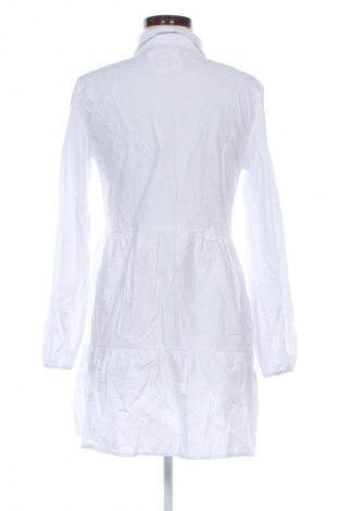 Sukienka Stradivarius, Rozmiar M, Kolor Biały, Cena 157,99 zł