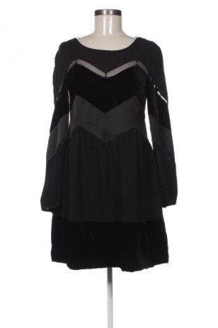 Šaty  TWINSET, Veľkosť S, Farba Čierna, Cena  122,84 €