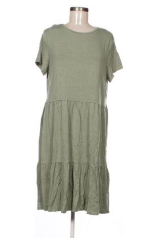 Kleid Target, Größe L, Farbe Grün, Preis 21,99 €