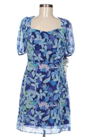 Kleid Trendyol, Größe S, Farbe Mehrfarbig, Preis 74,99 €
