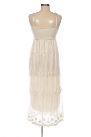 Ruha Unbranded, Méret M, Szín Bézs, Ár 4 809 Ft