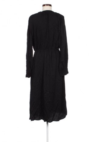 Sukienka Uniqlo, Rozmiar M, Kolor Czarny, Cena 110,07 zł