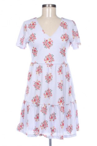 Kleid VILA, Größe M, Farbe Mehrfarbig, Preis € 13,82