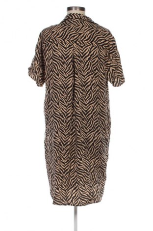 Kleid VRS, Größe M, Farbe Mehrfarbig, Preis € 37,99