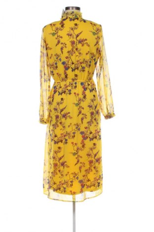 Рокля Vero Moda, Размер M, Цвят Многоцветен, Цена 34,99 лв.