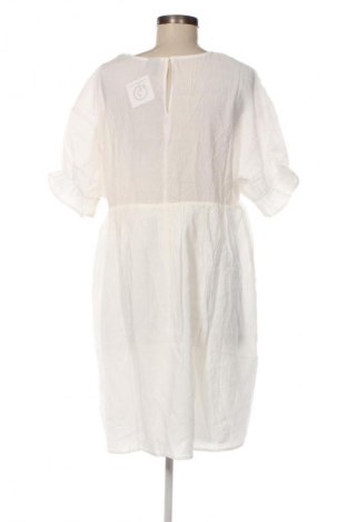 Φόρεμα Vero Moda, Μέγεθος XL, Χρώμα Λευκό, Τιμή 39,99 €