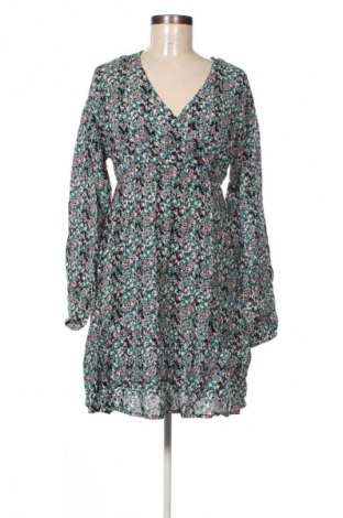 Šaty  Vero Moda, Velikost S, Barva Vícebarevné, Cena  439,00 Kč