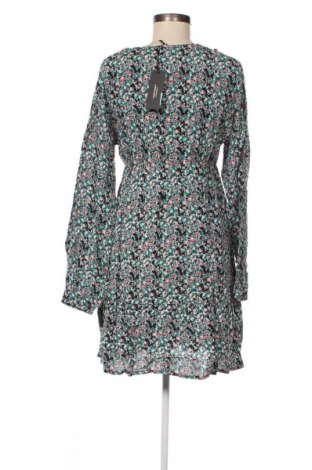Šaty  Vero Moda, Velikost S, Barva Vícebarevné, Cena  439,00 Kč