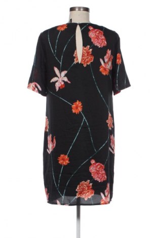 Φόρεμα Vero Moda, Μέγεθος M, Χρώμα Πολύχρωμο, Τιμή 12,99 €