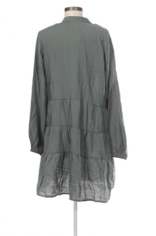 Рокля Vero Moda, Размер L, Цвят Зелен, Цена 62,99 лв.